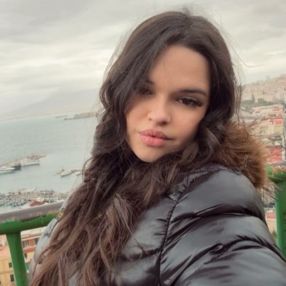 Maria, Babysitter a Troia