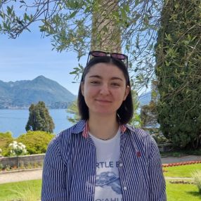 Giulia, Babysitter in Robecchetto con Induno