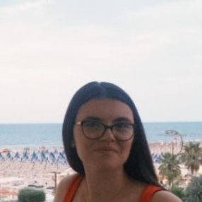 Elisa, Babysitter a Garbagnate milanese