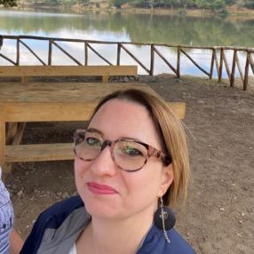 Rosa, Babysitter a Mascalucia