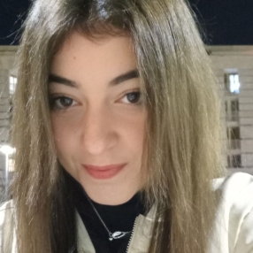 Denise, Babysitter in Forino