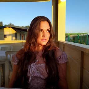 Giulia, Family in Ponte Buggianese