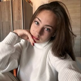 Andreia-Beatrice, Babysitter a Villaspeciosa