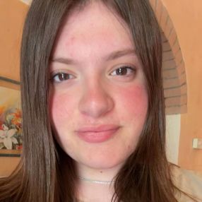 Elena, Babysitter in San Rocco A Pilli