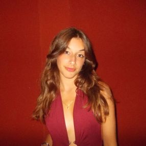 Elena, Babysitter a Certaldo