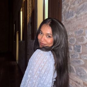 Hansini, Babysitter a Bazzano
