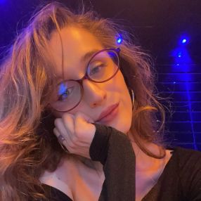 Selene, Babysitter in Rende