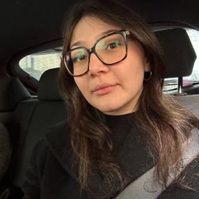 Gloria, Babysitter a Sciacca