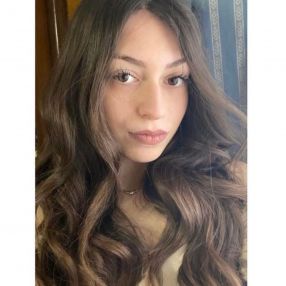 Carmela, Babysitter in Aversa