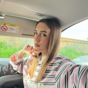 Veronica, Babysitter a Maglie