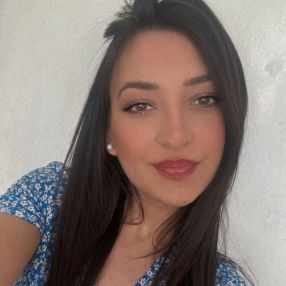 Cristina, Babysitter a Genzano di Roma