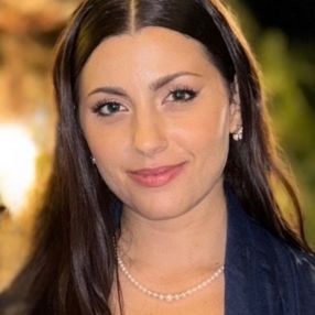 Roberta, Babysitter a San Giovanni La Punta