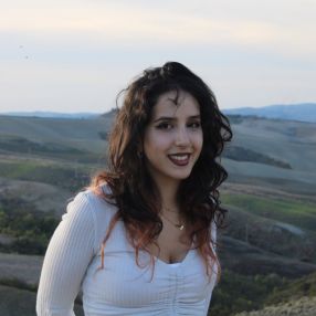 Alice, Babysitter in Siena