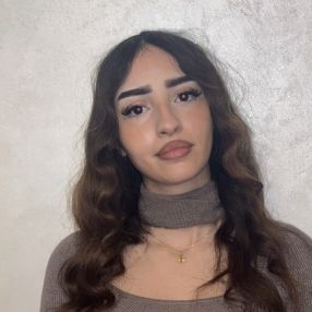 Jasmine, Babysitter a Argenta