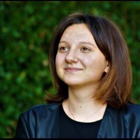 Ester, Babysitter a Provincia di Rovigo