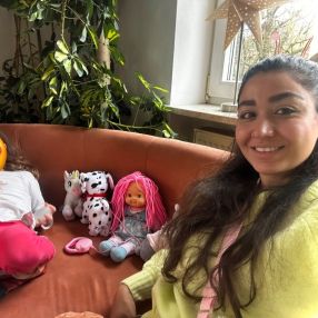 Elnaz, Babysitter in Reggio Calabria
