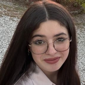 Jasmine, Babysitter a Ronco All'adige