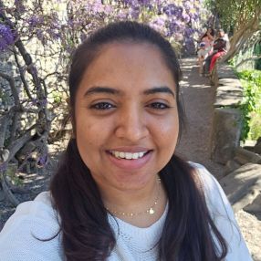 Navodha, Babysitter in Albiate