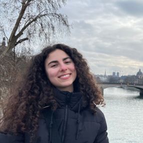 Alessia, Babysitter a Lanusei