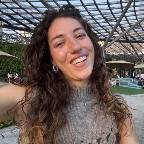Giulia, Babysitter a Trani