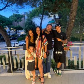 Helen cassia, Famiglia a Altopascio