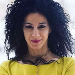 Elisabetta, Babysitter in Putignano
