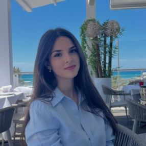 Michela, Babysitter a Decimomannu