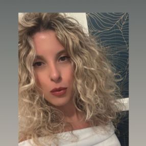 Antonia, Babysitter a Andria