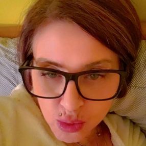 GINA, Babysitter in Molare