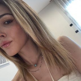 Alessia, Babysitter a Bari