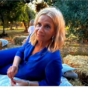 Raffaella, Babysitter a Colombiera-molicciara