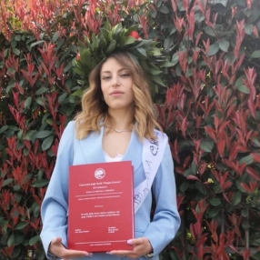 Silvia, Babysitter a Provincia di Cosenza