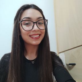 Silvia, Babysitter in Uta