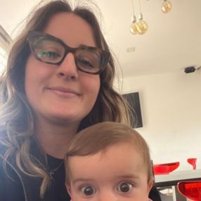 Viviana, Babysitter a Bitonto
