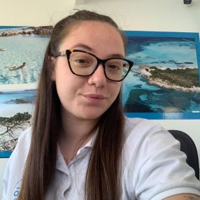 Beatrice, Babysitter a Santa Teresa Gallura