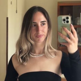 GloriaDiFebo, Babysitter a Notaresco