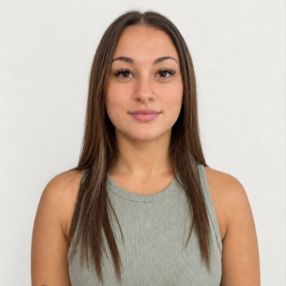 Emma, Babysitter in Gazzada Schianno