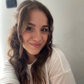 Emanuela, Babysitter a Qualiano