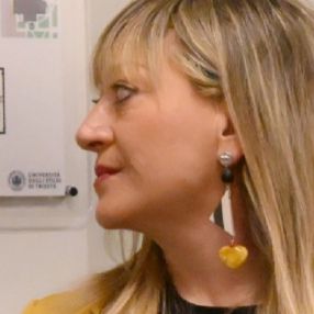 Michela, Babysitter a Agugliano
