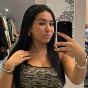 Yasmin, Babysitter a Santa Giuletta