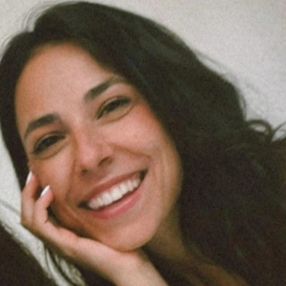 Giulia, Babysitter a Alghero