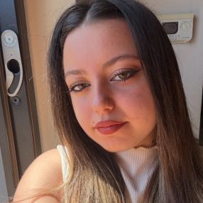 Gioia, Babysitter in Gorla Minore
