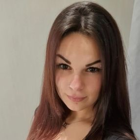 Sharon, Babysitter a Salvaterra