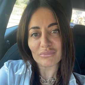 Paola, Babysitter a Roseto degli Abruzzi