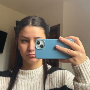 Giorgia, Babysitter a Borgo San Giovanni