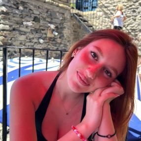 Nicole, Babysitter a Selvatelle