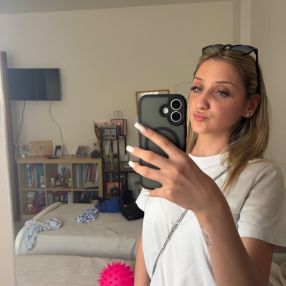 Sara, Babysitter a Passo Corese
