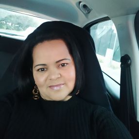 Elizangela, Babysitter in Pino Torinese