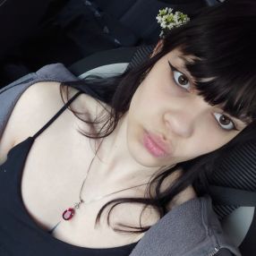 M3ly, Babysitter a Cazzago San Martino
