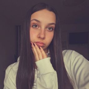 Francesca Irene, Babysitter a Dello